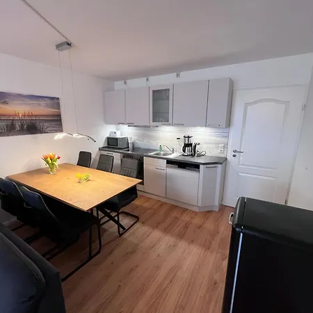 Familie-und-meer-2-badezimmer-3-schlafzimmer-strandnah-im-ostseebad-baabe-baabe * Baabe