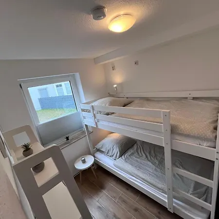 Familie Und Meer, 2 Badezimmer, 3 Schlafzimmer, Strandnah Im Ostseebad /baabe Baabe