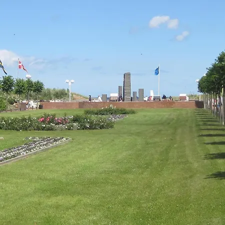 Familie-und-meer-2-badezimmer-3-schlafzimmer-strandnah-im-ostseebad-baabe-baabe Appartamento Baabe